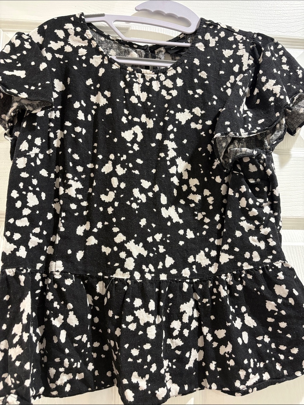 Who What Wear Women’s Size Large Peplum Cow Print Black and Cream Blouse Linen - Picture 2 of 12